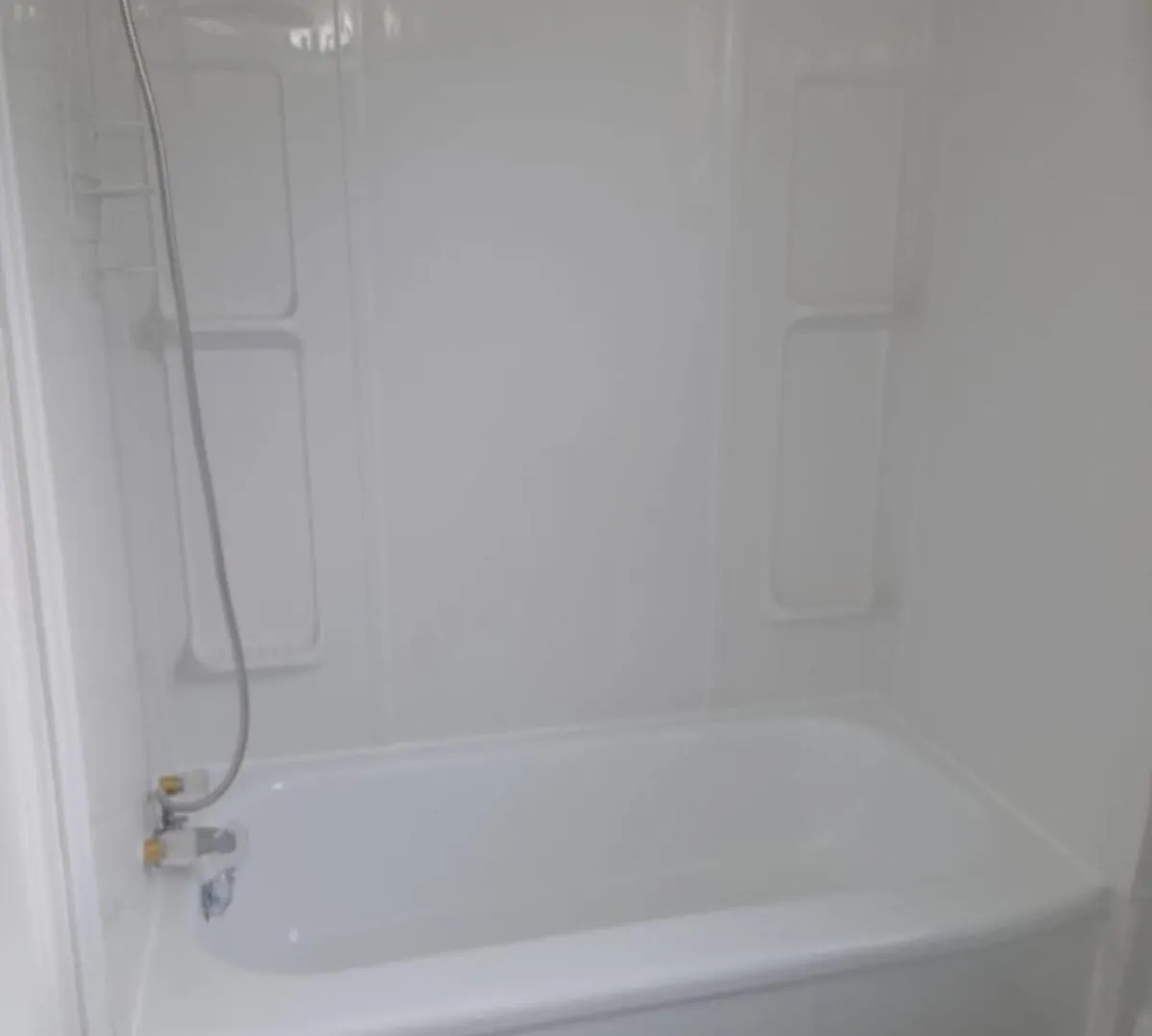 Kwatera prywatna Cozy Furnished Room-4 Close To U Of A In Edmonton - With Shared Spaces