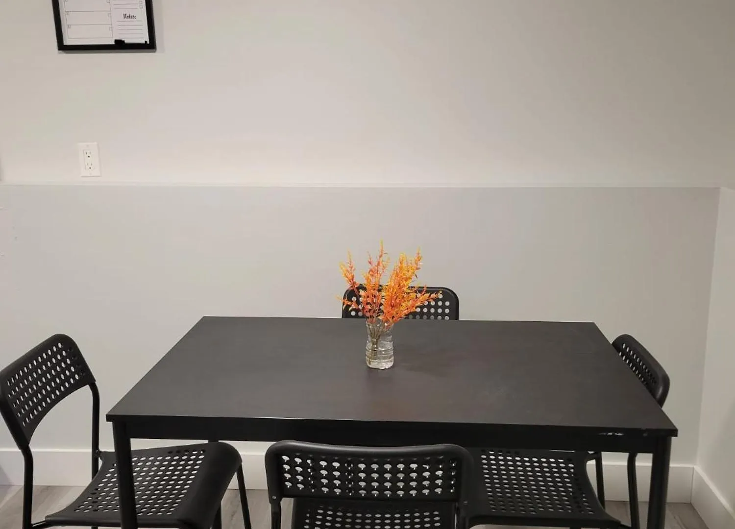 Cozy Furnished Room-4 Close To U Of A In Edmonton - With Shared Spaces 0*,  Kanada