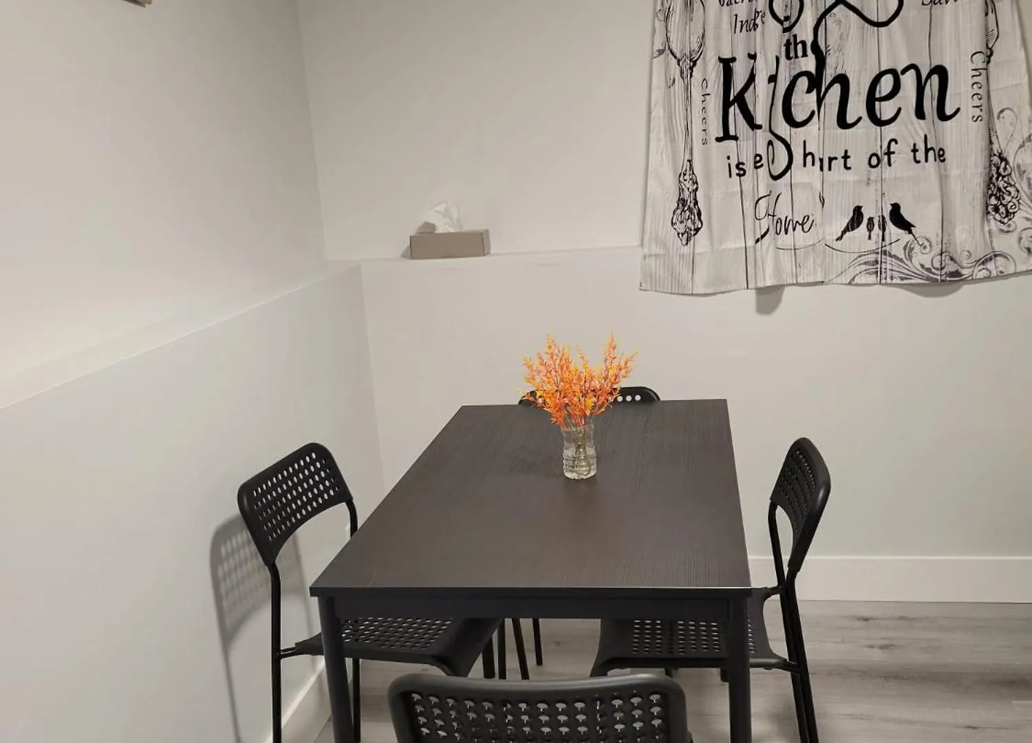 Cozy Furnished Room-4 Close To U Of A In Edmonton - With Shared Spaces Kwatera prywatna